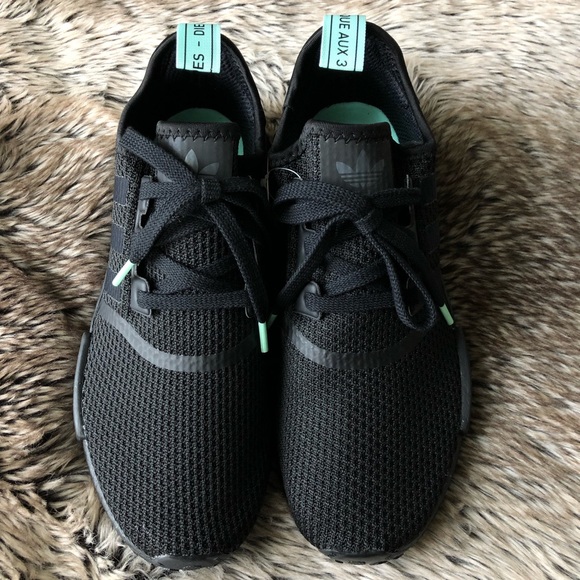 nmd black and mint